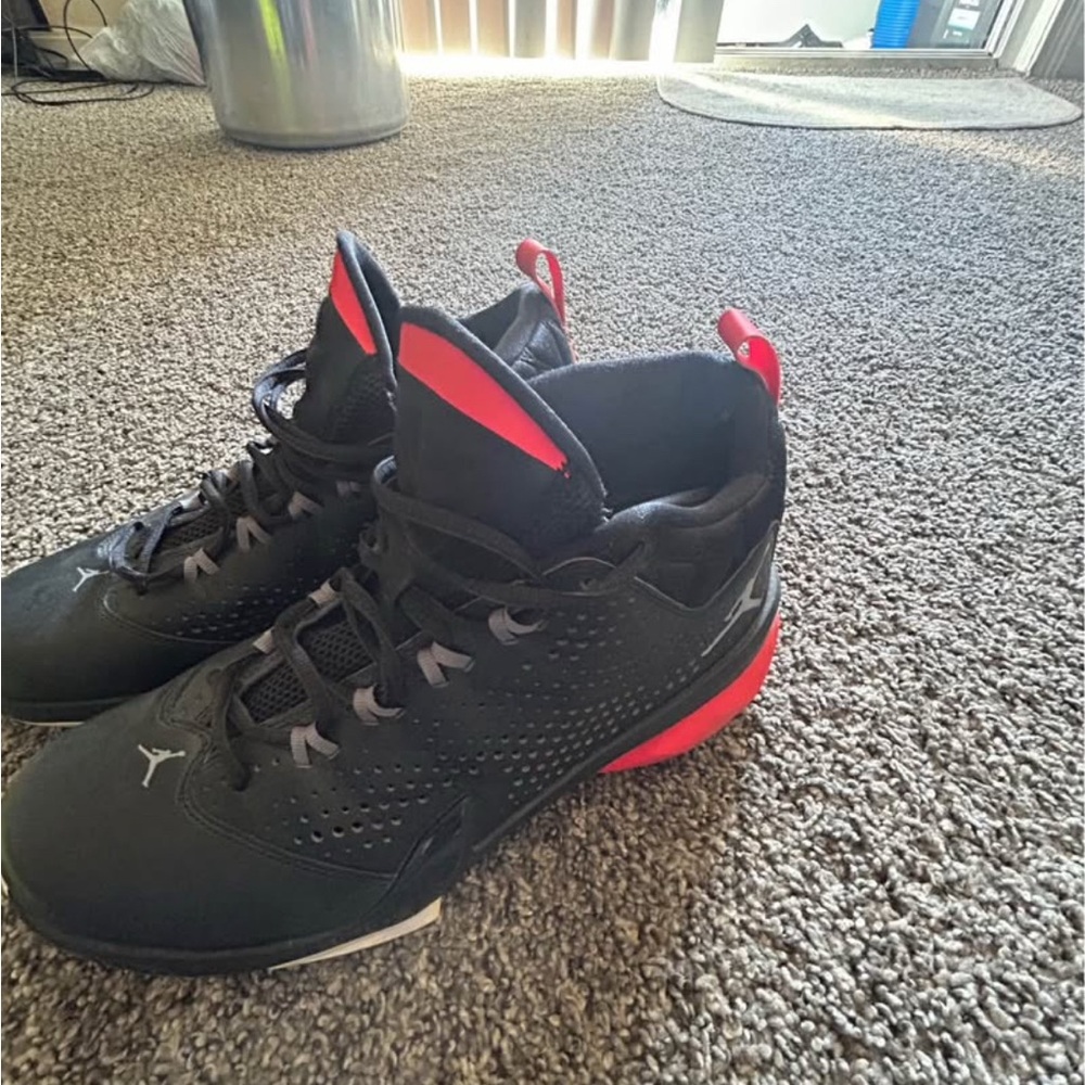 Jordan Athletic Shoes in Black and Red